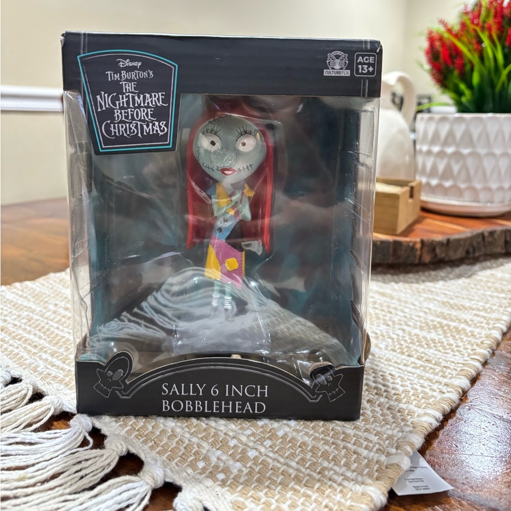Disney Tim Burton’s Sally 6 Inch Nightmare Before Christmas Bobble head Figure